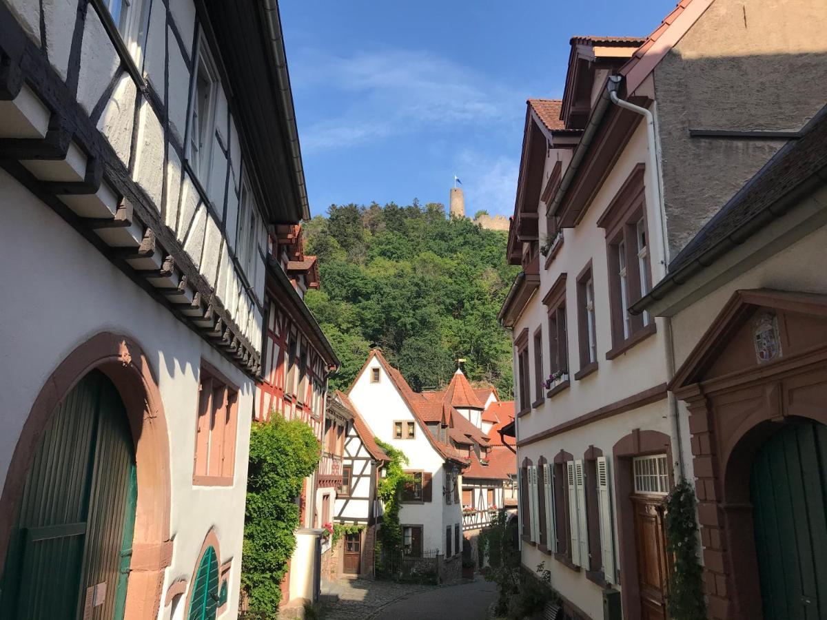 Turmwohnung Buedinger Hof Weinheim Exterior photo